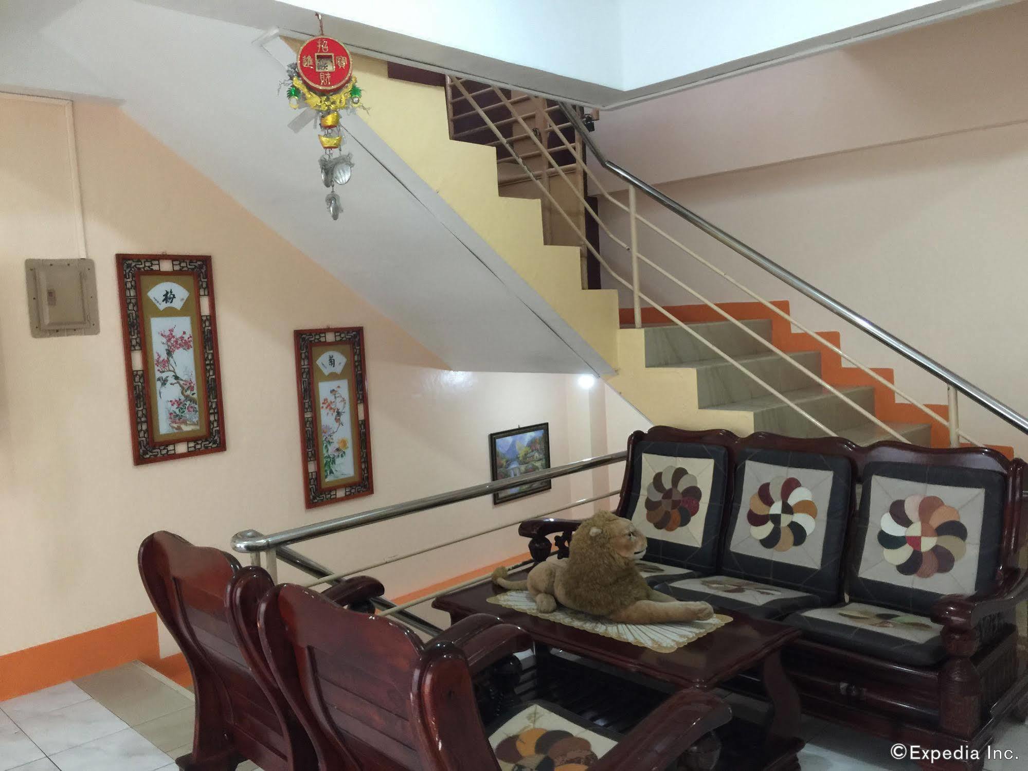 Constrell Pension House Тагбиларан Экстерьер фото